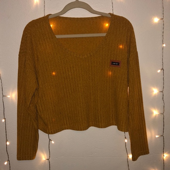 yellow long ripped sleeve - Picture 1 of 3